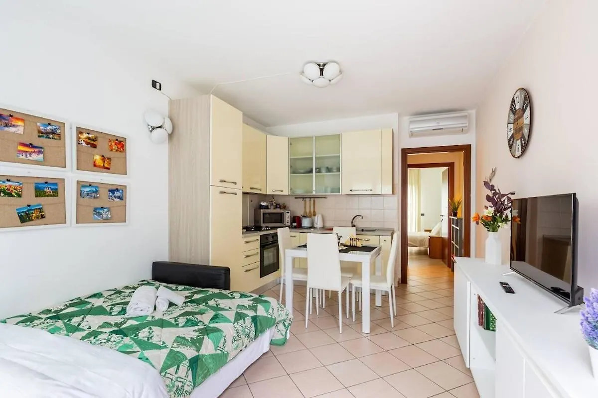 Apartmán App 19-Elegante Mansarda Con Terrazzo E Parcheggio Monza